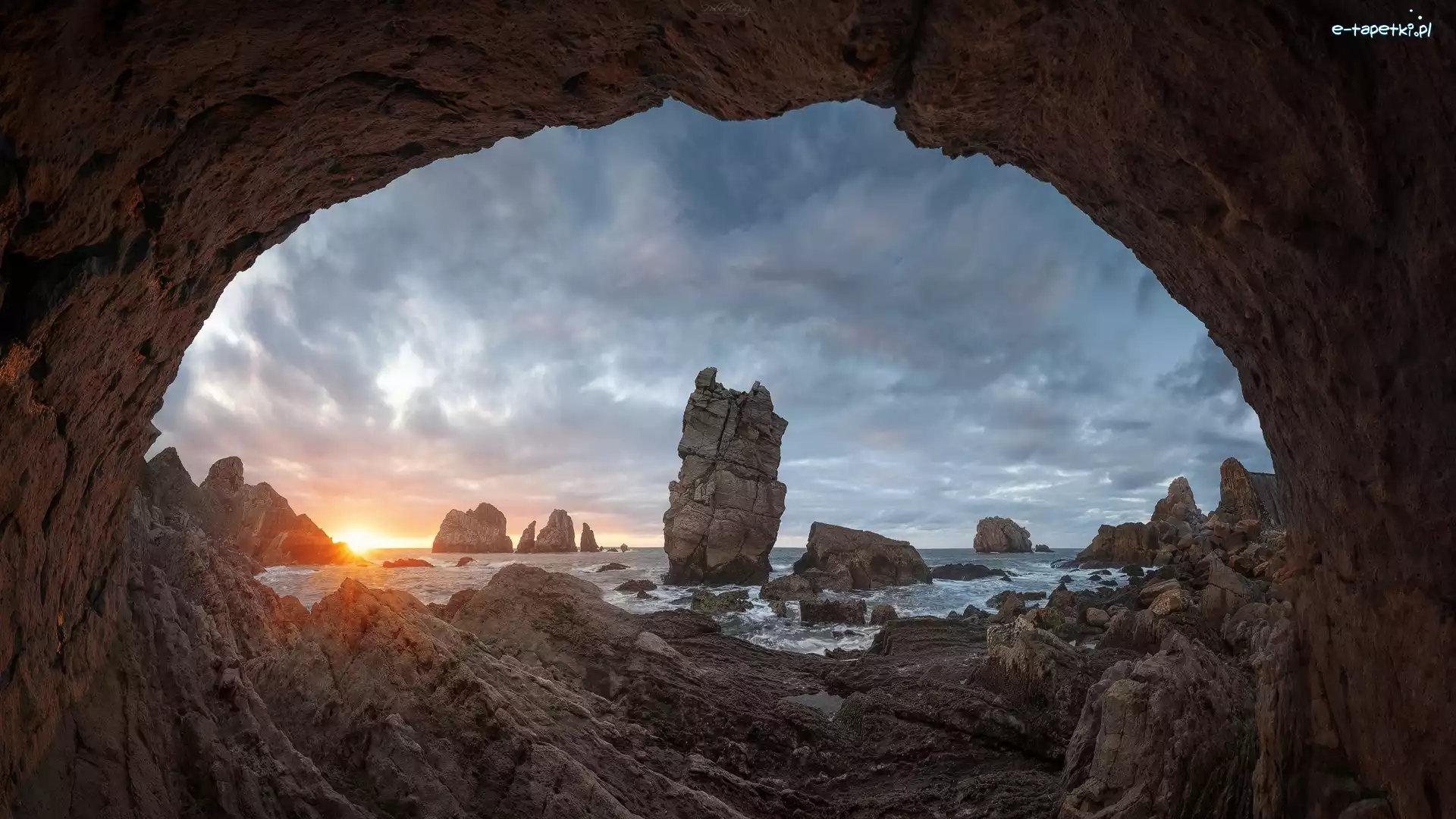 Costa Quebrada, Kantabria, Zachód słońca, Jaskinia, Urros de Liencres, Morze, Skały, Hiszpania