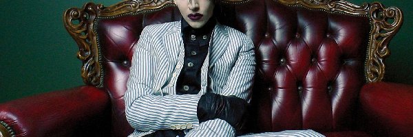 Kanapa, Marilyn Manson. Makijaż, Mężczyzna