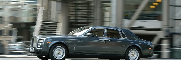 Jezdny, Układ, Rolls-Royce Phantom