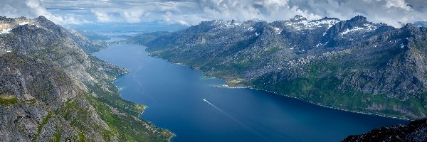 Norwegia, Góra Skamtinden, Gmina Troms, Chmury, Góry, Fiord Ersfjorden