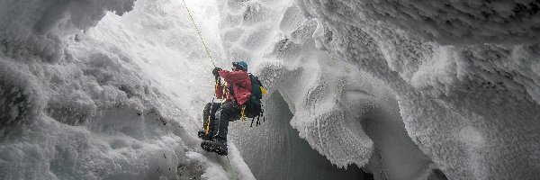 Alpinistka, Jaskinia lodowa, Antarktyda