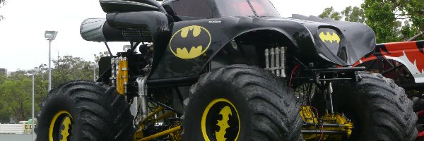 Batman, Monster Truck