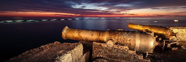 Bastione Santa Maria, Region Apulia, Armaty, Castello di Monopoli, Morze Śródziemne, Fort, Zamek, Włochy, Miejscowość Monopoli, Mury obronne