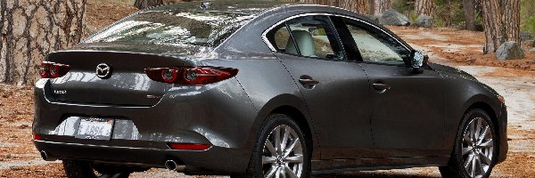 IV generacja, Mazda3 Sedan