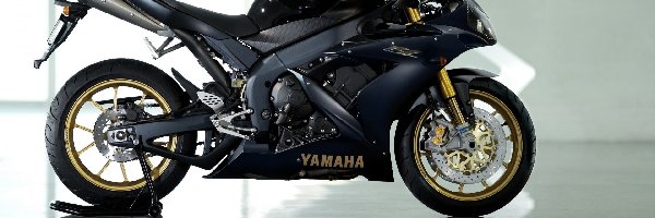 R1, Yamaha, Motocykl