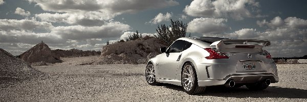 Chmury, Nissan 370Z, Srebrny