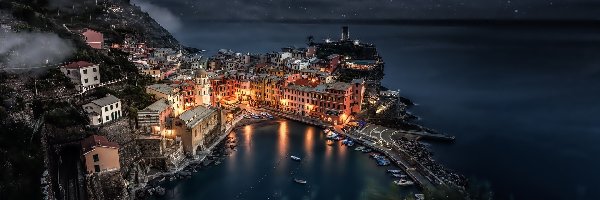 Liguria, Morze, Włochy, Miasto nocą, Łódki