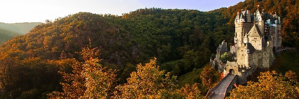 Zamek Eltz, Drzewa, Jesień, Góry Eifel, Las, Niemcy, Gmina Wierschem