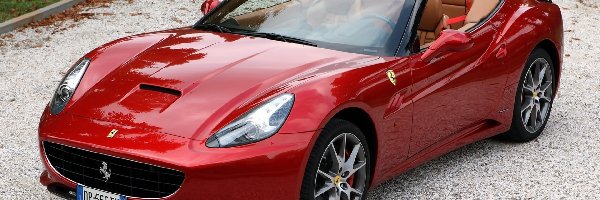 Kabriolet, Ferrari California, Czerwone