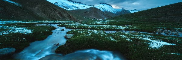 Śnieg, Rzeka, Góry Tienszan, Kirgistan, Obwód naryński