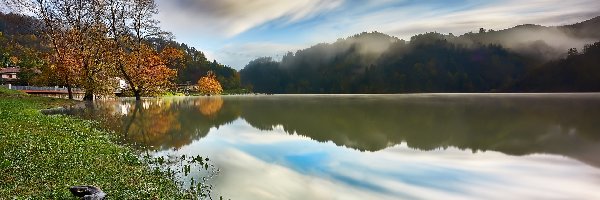 Drzewa, Chmury, Jesień, Jezioro