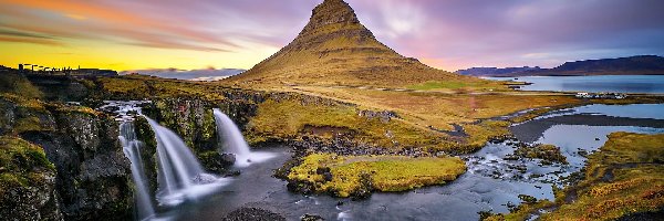 Rzeka, Góra Kirkjufell, Wodospad Kirkjufellsfoss, Wchód słońca, Półwysep Snaefellsnes, Islandia
