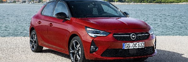 Czerwony, Opel Corsa, 2020, Wzgórza