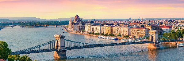 Rzeka Dunaj, Węgry, Budapeszt, Statki, Most Łańcuchowy
