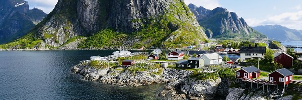 Morze, Góry, Skały, Domy, Wioska Reine, Norwegia