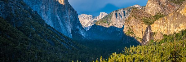 Wodospad, Yosemite Valley, Kalifornia, Stany Zjednoczone, Góry, Las, Park Narodowy Yosemite, Dolina