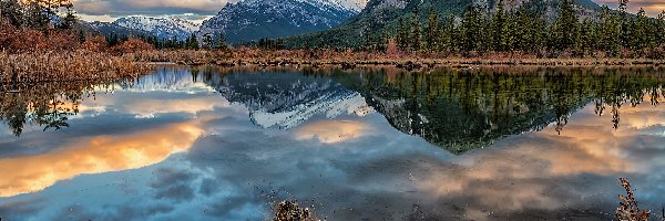 Vermilion Lake, Chmury, Góry, Park Narodowy Banff, Kanada, Jezioro, Mount Rundle