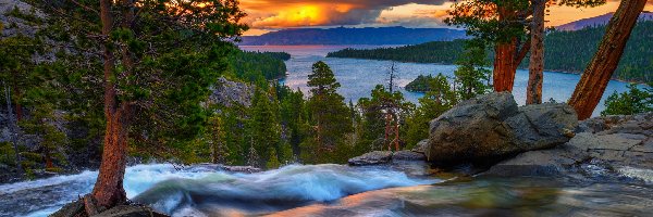 Początek, Kalifornia, Lower Eagle Falls, Drzewa, Tahoe Lake, Zachód słońca, Skały, Stany Zjednoczone, Jezioro, Wodospadu
