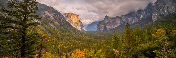 Kalifornia, Chmury, Park Narodowy Yosemite, Stany Zjednoczone, Góry, Drzewa