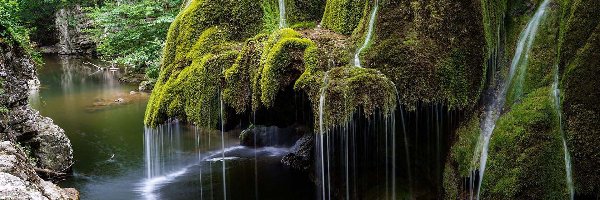Rumunia, Wodospad, Bigar Cascade Falls, Skały, Omszałe, Minis River, Rzeka