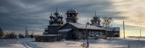 Cerkiew, Obwód archangielski, Zima, Śnieg, Worzogory, Dzwonnica, Pole, Rosja