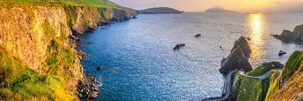 Morze, Dunquin Pier, Zachód słońca, Klify, Hrabstwo Kerry, Irlandia