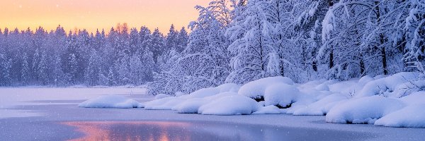 Zachód słońca, Ośnieżone, Drzewa, Zaspy, Rzeka, Zima