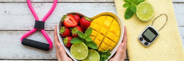 Mango, Limonki, Truskawki, Owoce