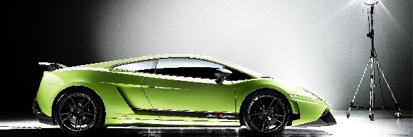 Lamborghini Gallardo, Strona, Prawa