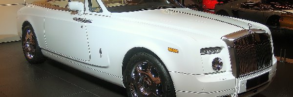 Rolls-Royce Phantom Drophead, Biały