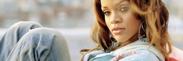 Kolczyki, Rihanna