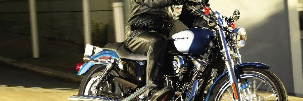 Motocyklista, Harley Davidson Sportster XL1200C