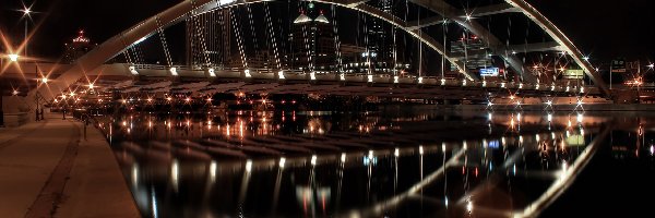 Światła, Noc, Most