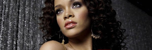 Piękna, Rihanna, Wokalistka